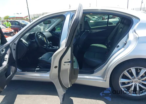 2016 Infiniti Q50 2.0T Base/2.0T Premium из США, поврежденный, VIN JN1CV7AP8GM203467